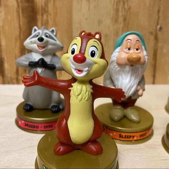 Lot of 7 McDonald’s 100 Years of Magic Disney Toys - Picture 2 of 6